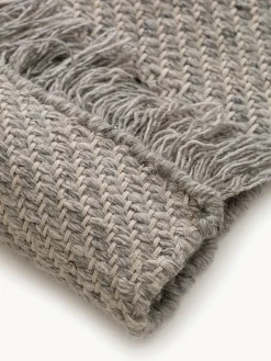 Alfombra artesanal de lana con flecos Lars