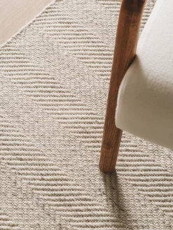 Alfombra artesanal de lana con flecos Lars