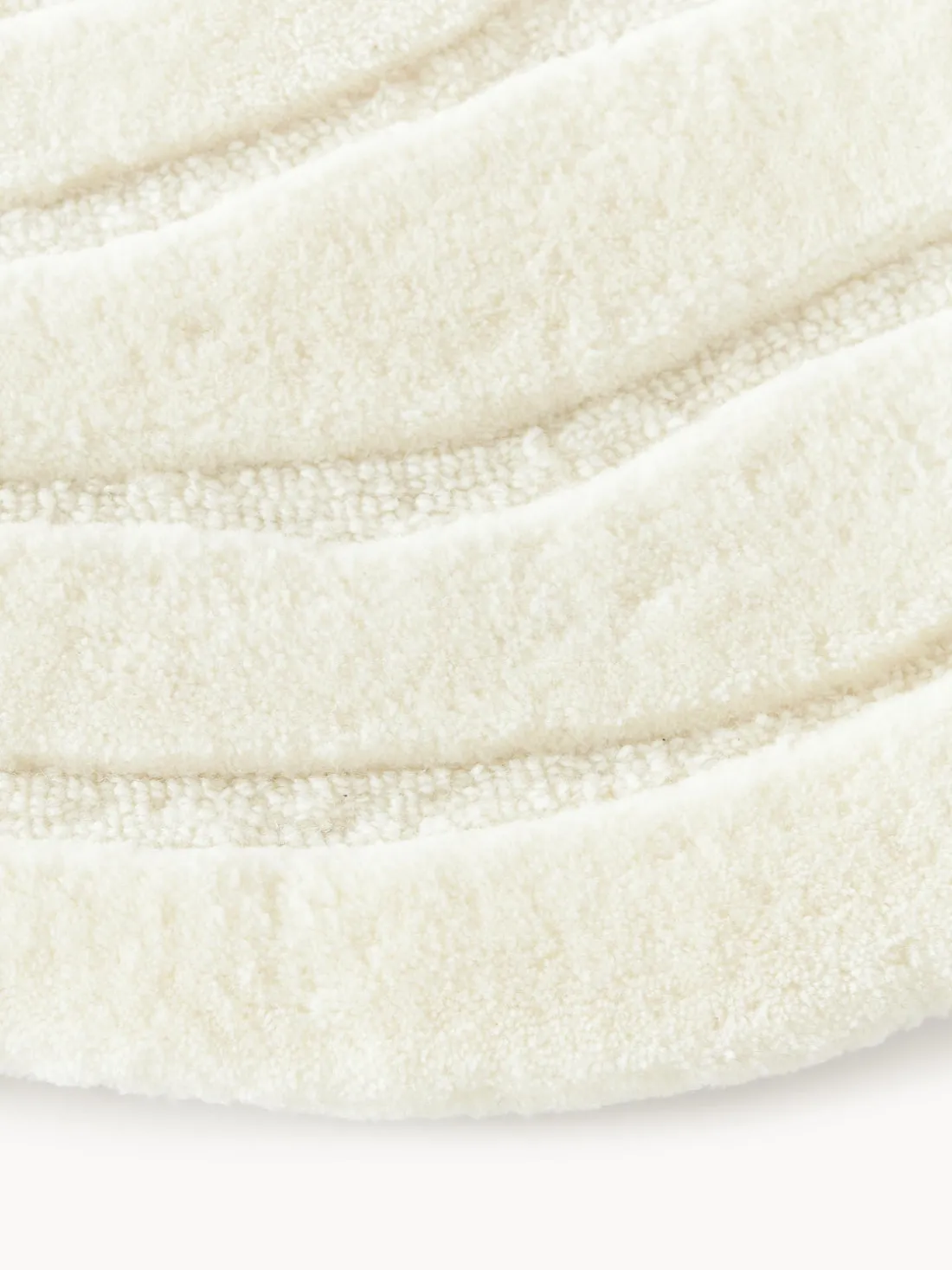 Alfombra artesanal de lana de forma orgánica Niria