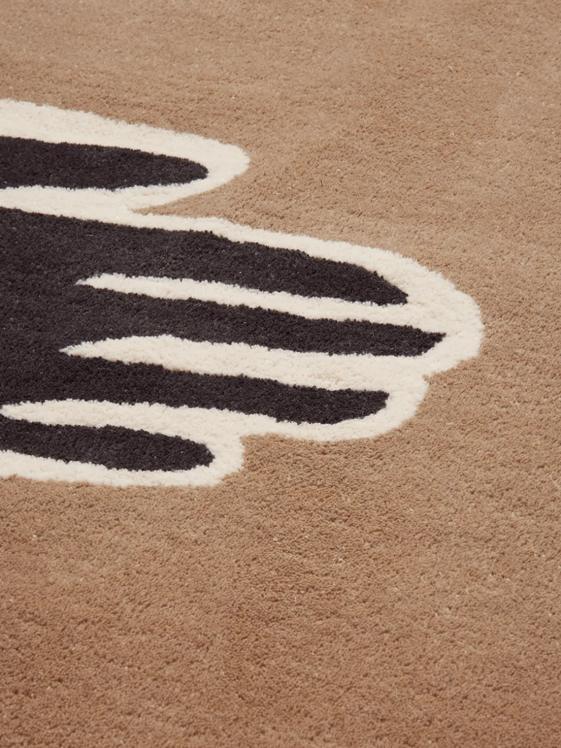 Alfombra artesanal de lana Pose