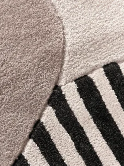 Alfombra artesanal de lana texturizada Silas