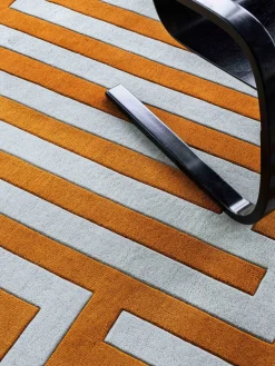 Alfombra artesanal de lana de pelo largo y corto Residue