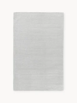 Alfombra artesanal de pelo largo texturizada Wes