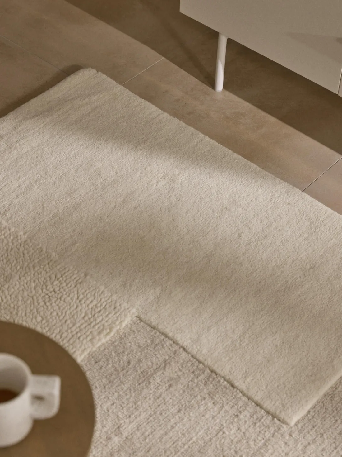 Alfombra artesanal de pelo largo Titus