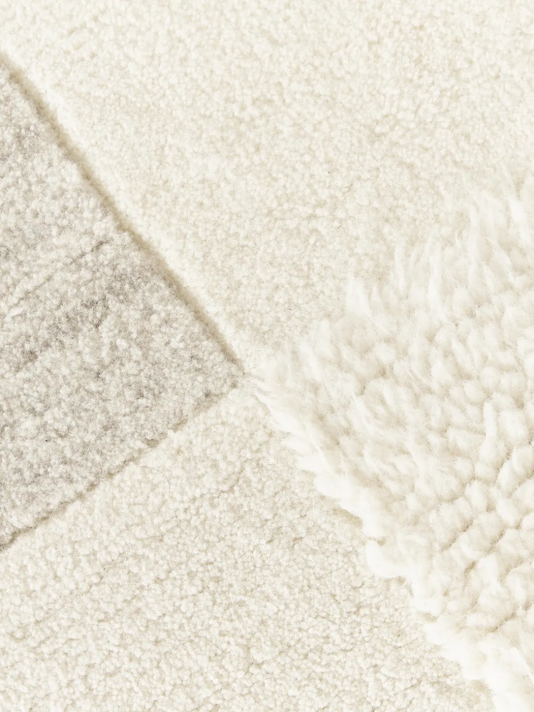 Alfombra artesanal de pelo largo Titus