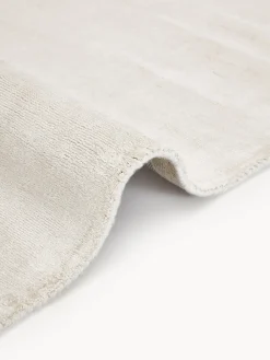 Alfombra artesanal de viscosa Jane