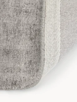 Alfombra artesanal de viscosa Jane