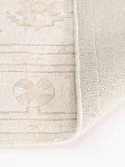 Alfombra artesanal de viscosa Shaila