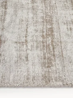 Alfombra corredor artesanal de viscosa Jane