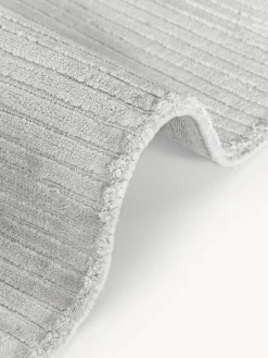 Alfombra corredor artesanal de pelo largo texturizada Wes