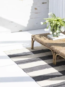 Alfombra corredor artesanal de pelo corto con borlas Chindi, tamaños diferentes