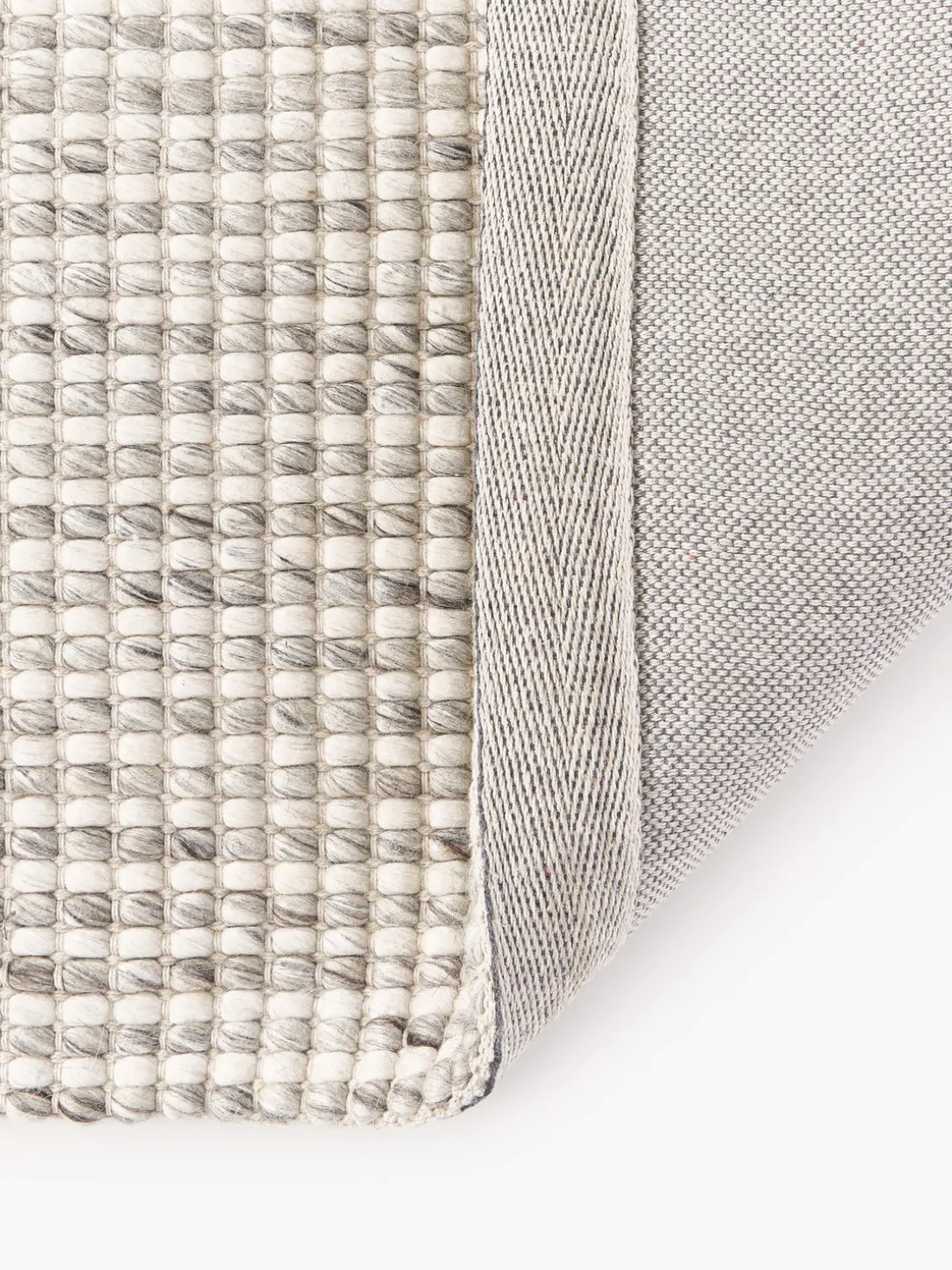 Alfombra de lana artesanal con flecos Rumi