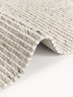 Alfombra de lana artesanal con flecos Rumi