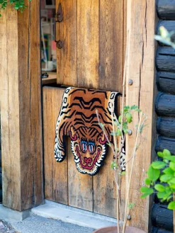 Alfombra de lana artesanal Tiger