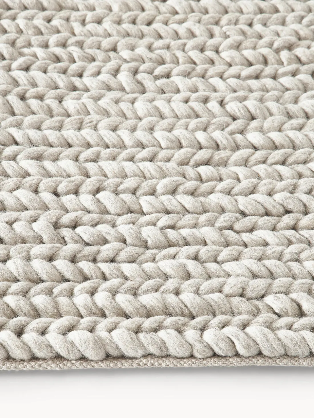 Alfombra de lana trenzada Bruna