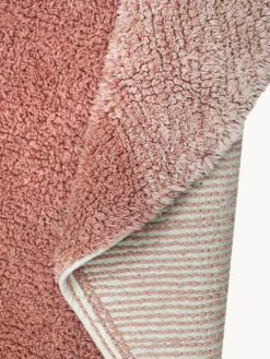 Alfombra infantil artesanal Ramona the Radish, lavable