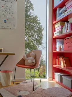 Alfombra infantil de lana artesanal Miss Mighty, lavable