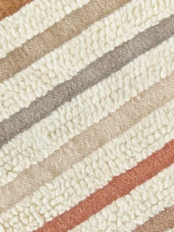 Alfombra kilim artesanal con flecos Calais