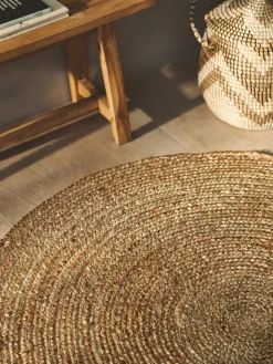 Alfombra redonda artesanal de yute Sharmila