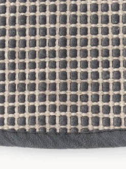 Alfombra redonda artesanal de lana Amaro