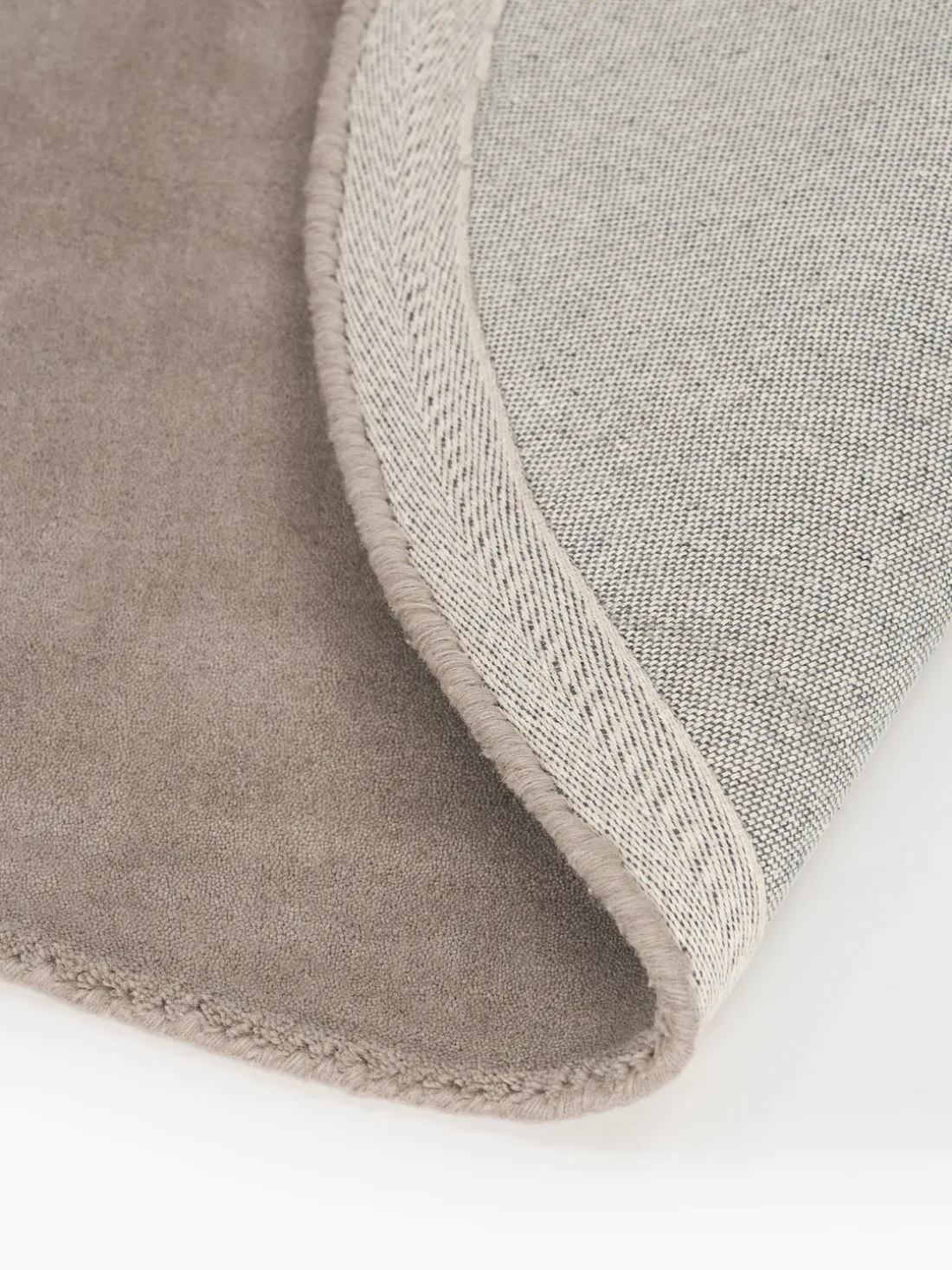 Alfombra redonda artesanal de lana Zayne