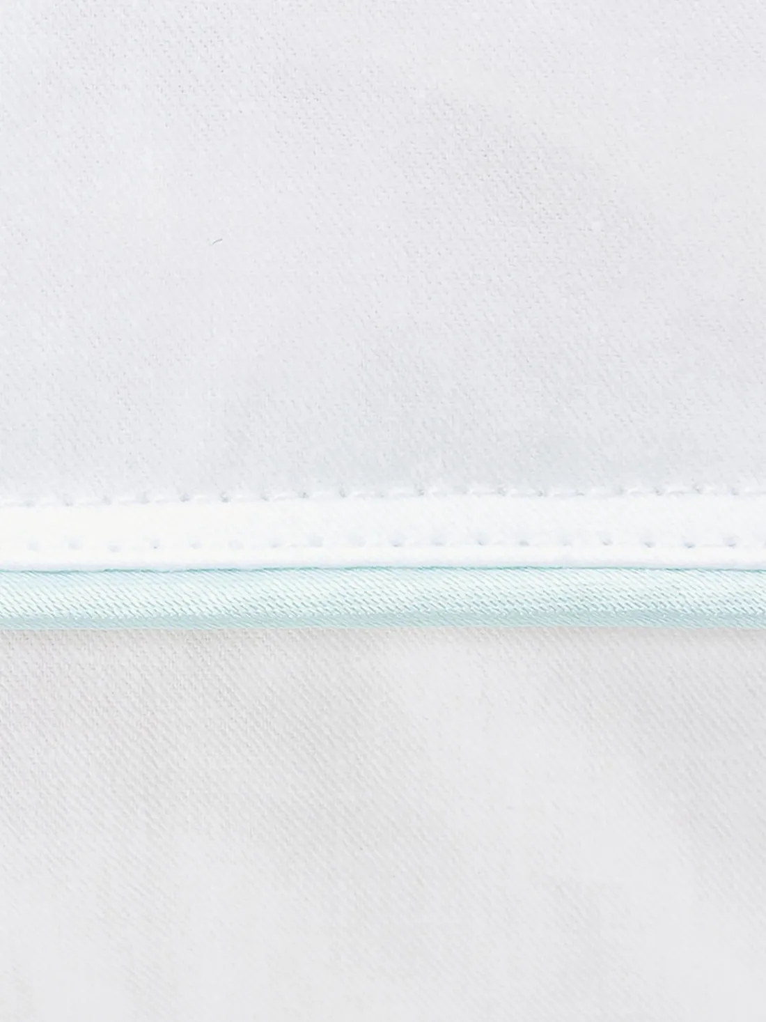 Almohada 3 cámaras Premium, firmeza alta