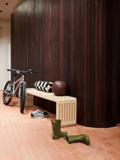 Banco de madera sungkai Bancu