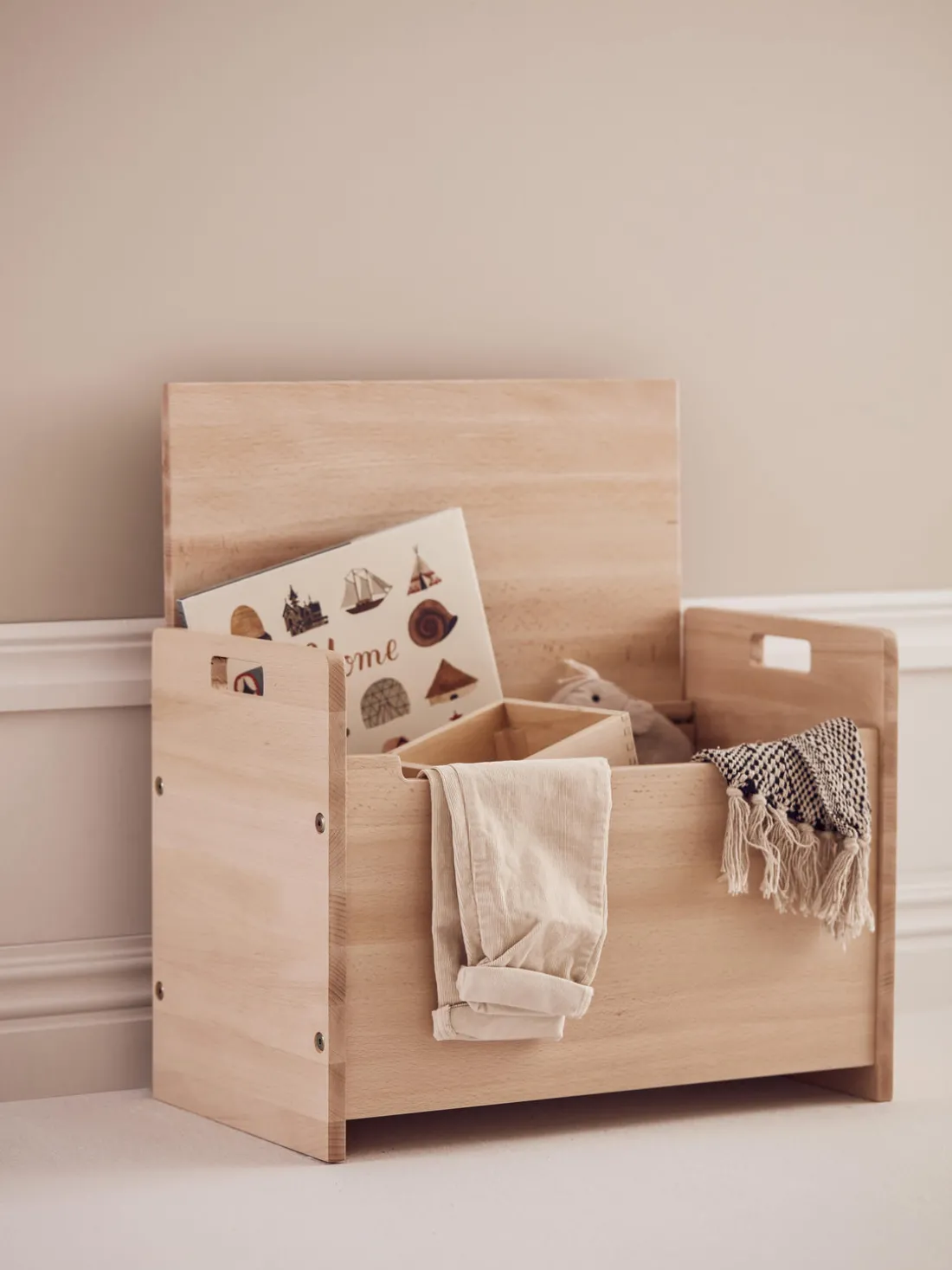 Caja de madera de haya Saga