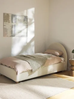 Cama individual de borreguillo Ebba