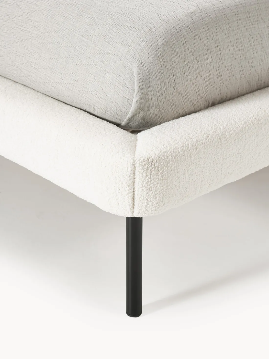 Cama tapizada de borreguillo bouclé Amelia