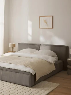 Cama tapizada en pana Lennon