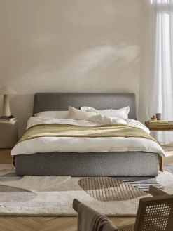 Cama tapizada en tejido bouclé Cloud