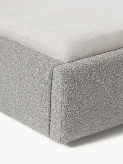 Cama tapizada en tejido bouclé Cloud