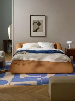 Cama tapizada en tejido bouclé Sofia