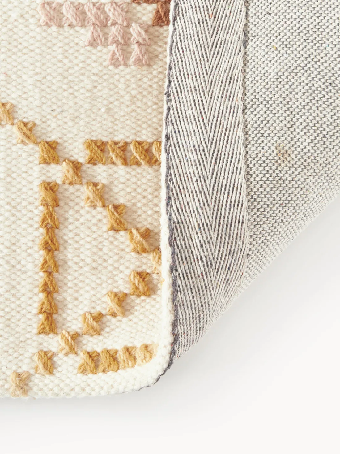 Camino artesanal de lana Nava