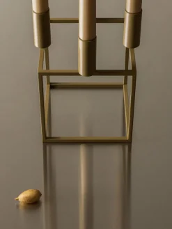 Candelabro de metal Kubus