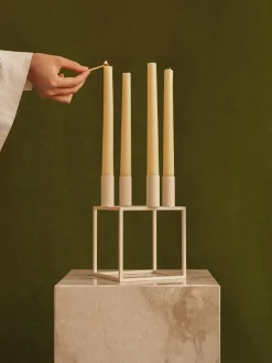 Candelabro de metal Kubus