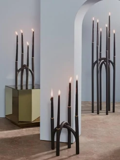 Candelabro grande de metal Angui