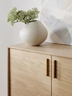 Chiffonnier de madera de roble Diana