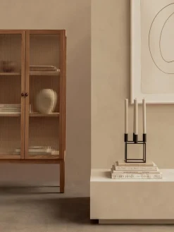 Chiffonnier de madera de roble Curiosity