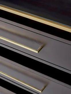 Cómoda de madera de mango Lyle