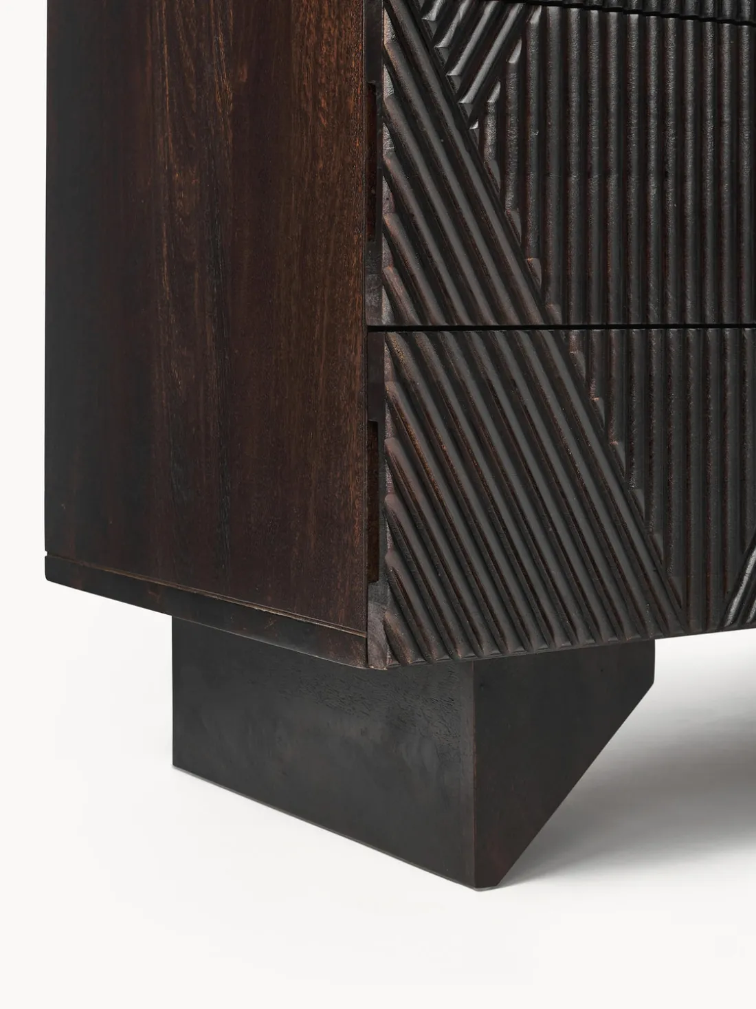 Cómoda de madera de mango Louis