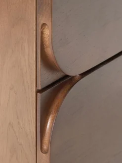 Cómoda de madera de roble Cadi