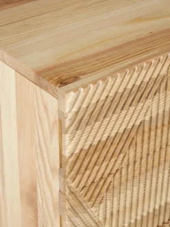 Cómoda de madera Louis