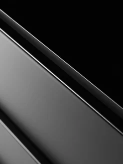 Cómoda pequeña de madera Elona