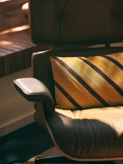 Cojín artesanal de algodón Striped