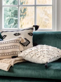 Cojín con borlas Tilyar