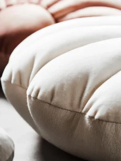 Cojín de terciopelo Shell