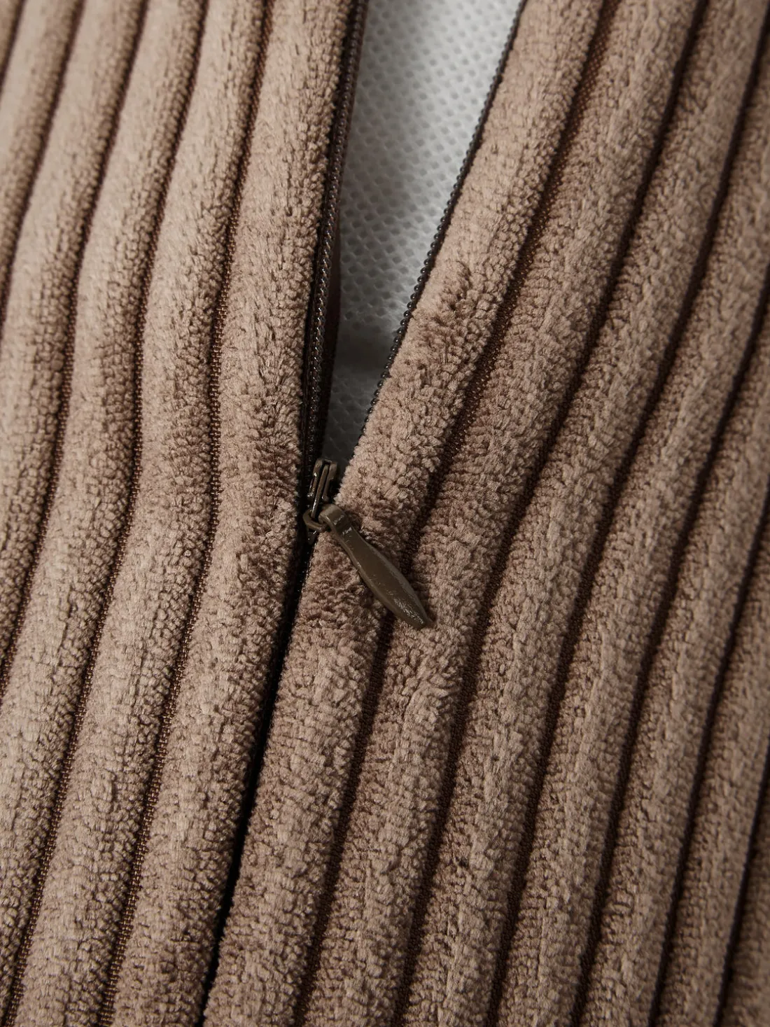 Cojín rulo de pana Kylen