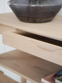 Consola de madera de roble Markham